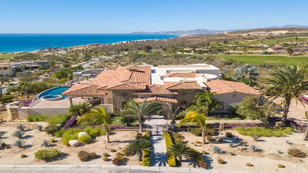 Modern Homes in Puerto Los Cabos