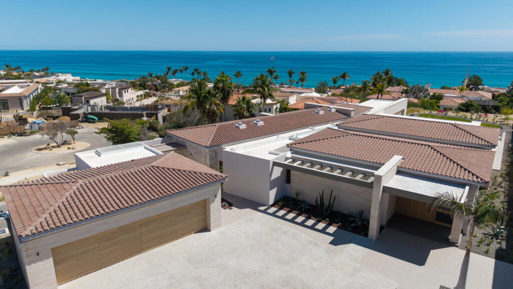 Puerto Los Cabos Fundadores Villa Maralta 62 offers contemporary coastal living in Puerto Los Cabos.This newly built 5-bedroom residence is designed around seamless indoor-outdoor flow, with main living areas opening toward the terrace, pool, and ocean – 62 Villa Maralta, San Jose del Cabo, BS
